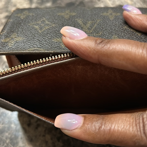 LV Mono snap wallet - Picture 6 of 16